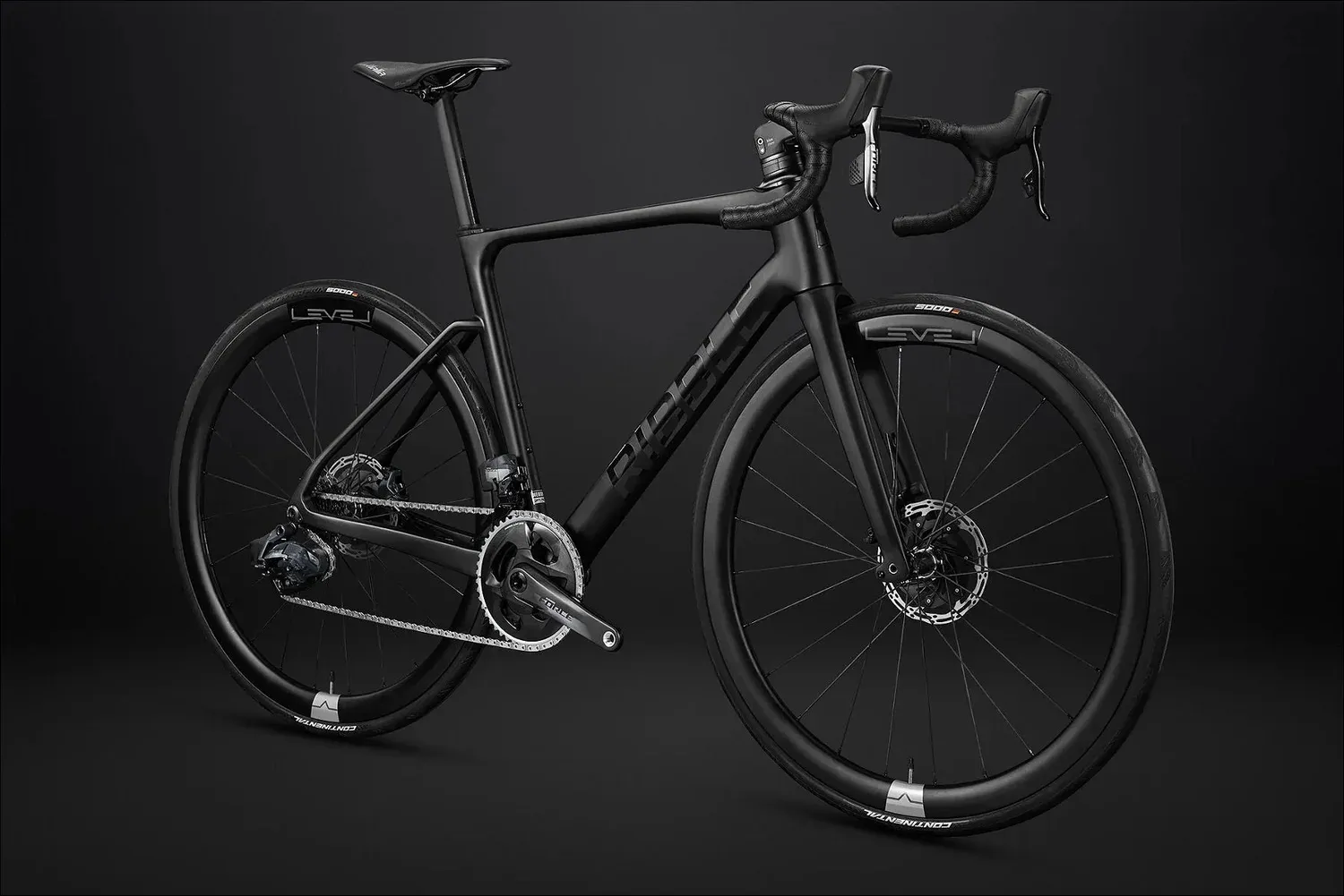 Continental Grand Prix 5000 tyres on a Ribble road bike in the studio