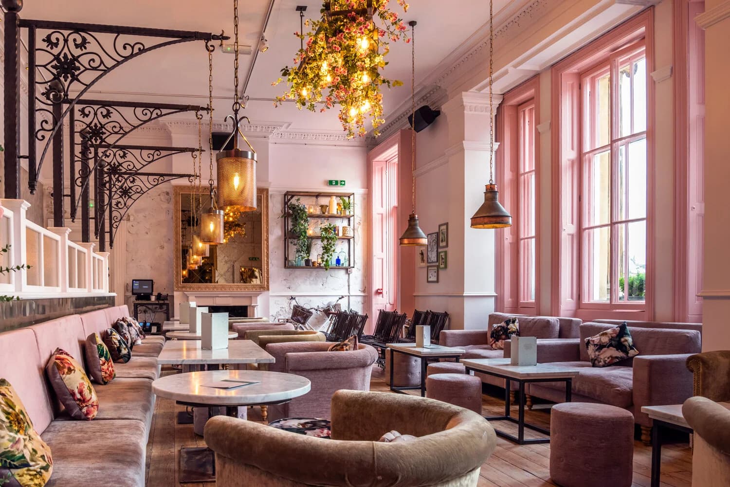 Architecture & Interiors photography by Rifkin & Livesey