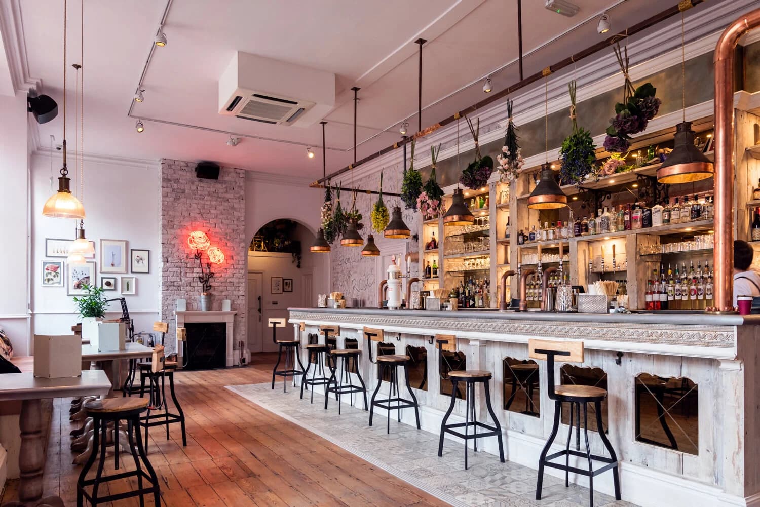 Architecture & Interiors photography by Rifkin & Livesey