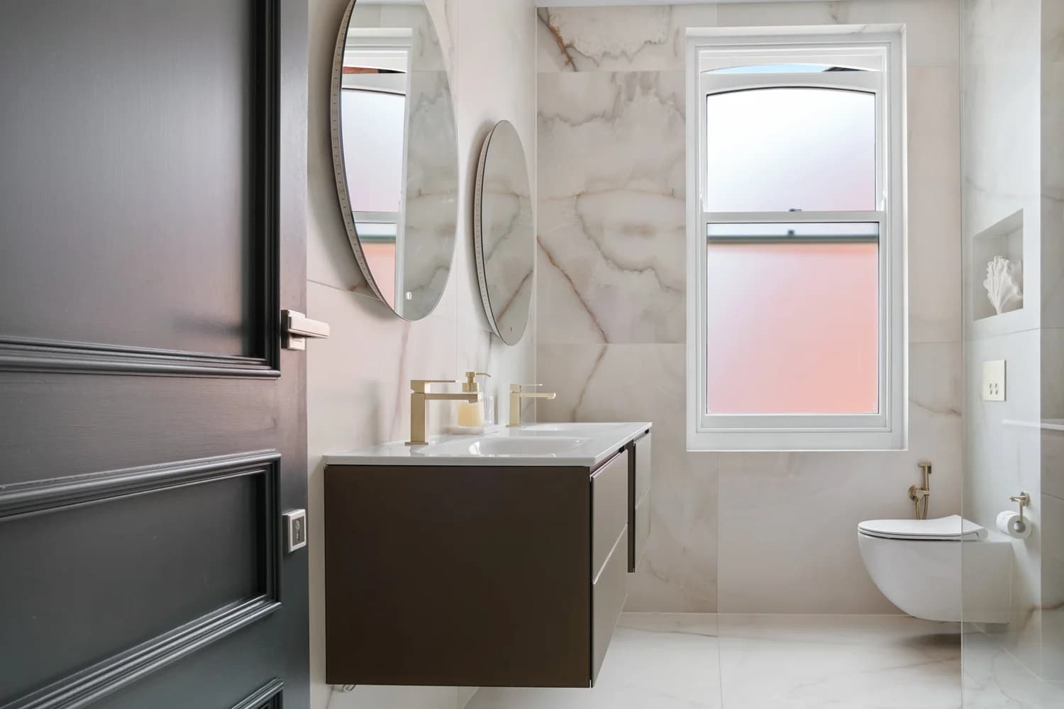 Architecture & Interiors photography by Rifkin & Livesey